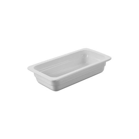 Gastronorm pan and baker's pan shown side by side to compare sizing systems
