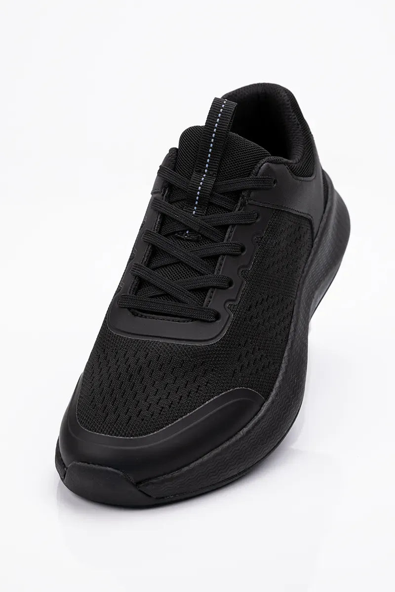Aussie Chef Maxi chef sneakers in black, commercial kitchen footwear.