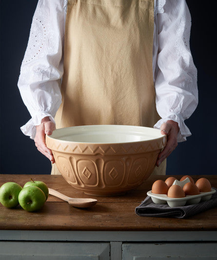 MASON CASH Cane Mixing Bowl, 33cm/6 Litre - Earthenware - Hospitality Connect