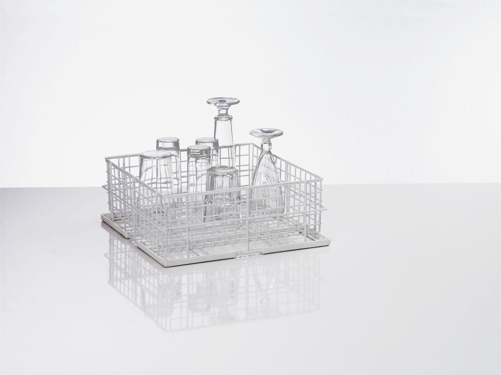 Winterhalter washing basket with 400x400x150mm dimensions, designed for efficient dishwashing and ware handling.
