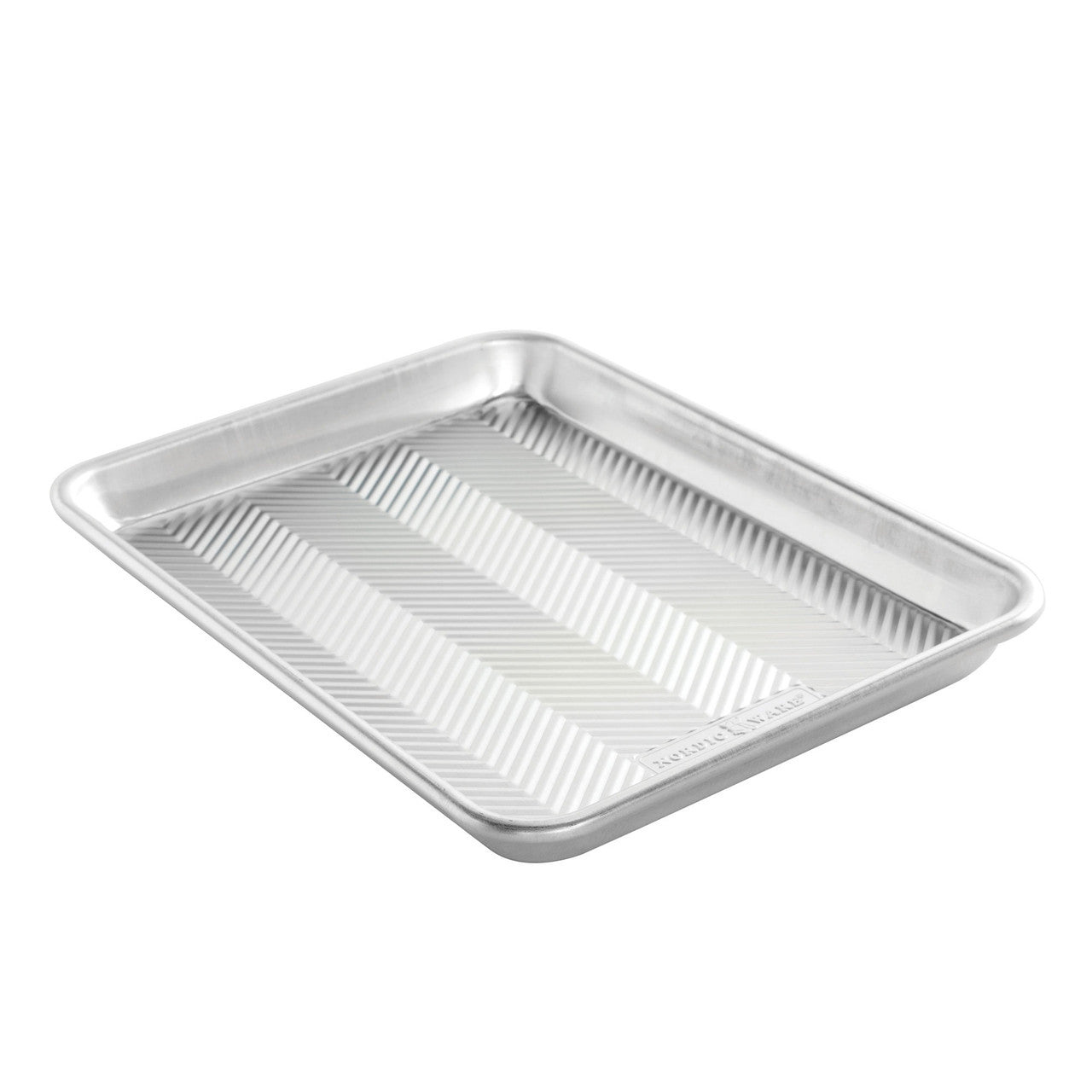 Nordic Ware USA Quarter Sheet, 33 x 24.5 x 3cm - Aluminium - Hospitality Connect