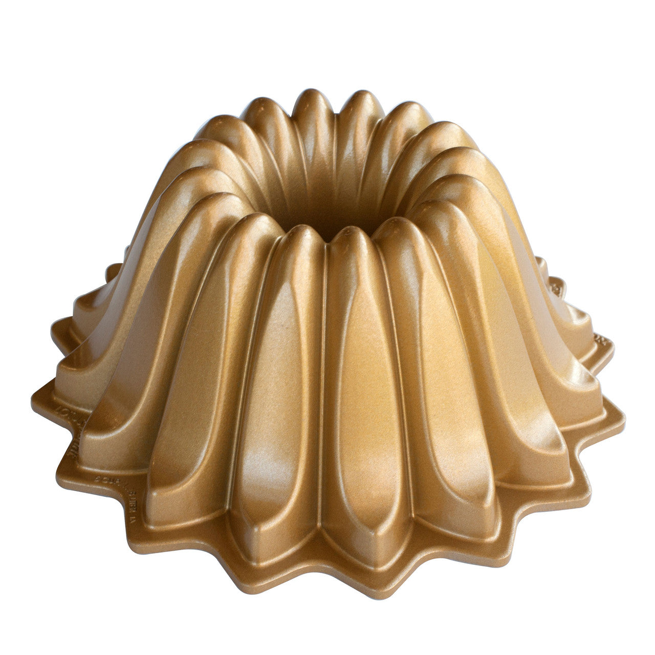 Nordic Ware USA Lotus Bundt Pan, 21.5 x 21.5 x 9.5cm - Cast Aluminium - Hospitality Connect