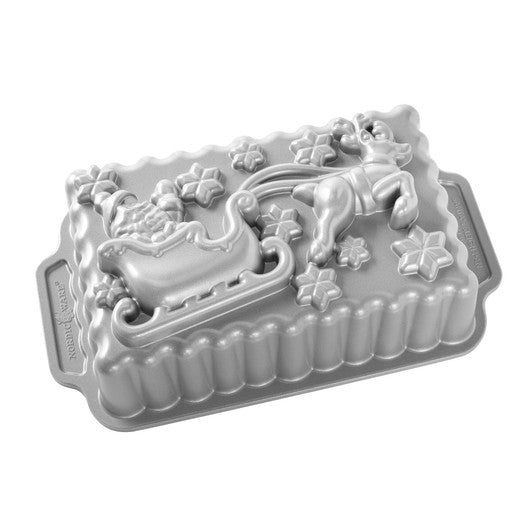 Nordic Ware USA Santa's Sleigh Loaf Pan, 25.6 x 14.5 x 7.9cm - Cast Aluminium - Hospitality Connect