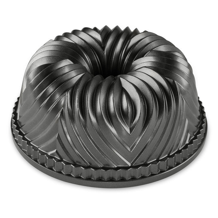Nordic Ware USA Bavaria Bundt Pan, 23 x 23 x 10cm - Cast Aluminium - Hospitality Connect