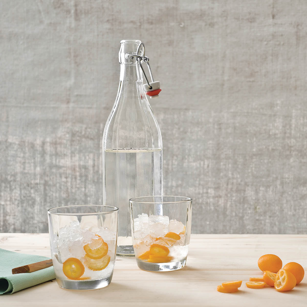 BORMIOLI ROCCO OXFORD BOTTLE w/TOP 1.0lt CLEAR (3.21990) Box of 6 - Hospitality Connect