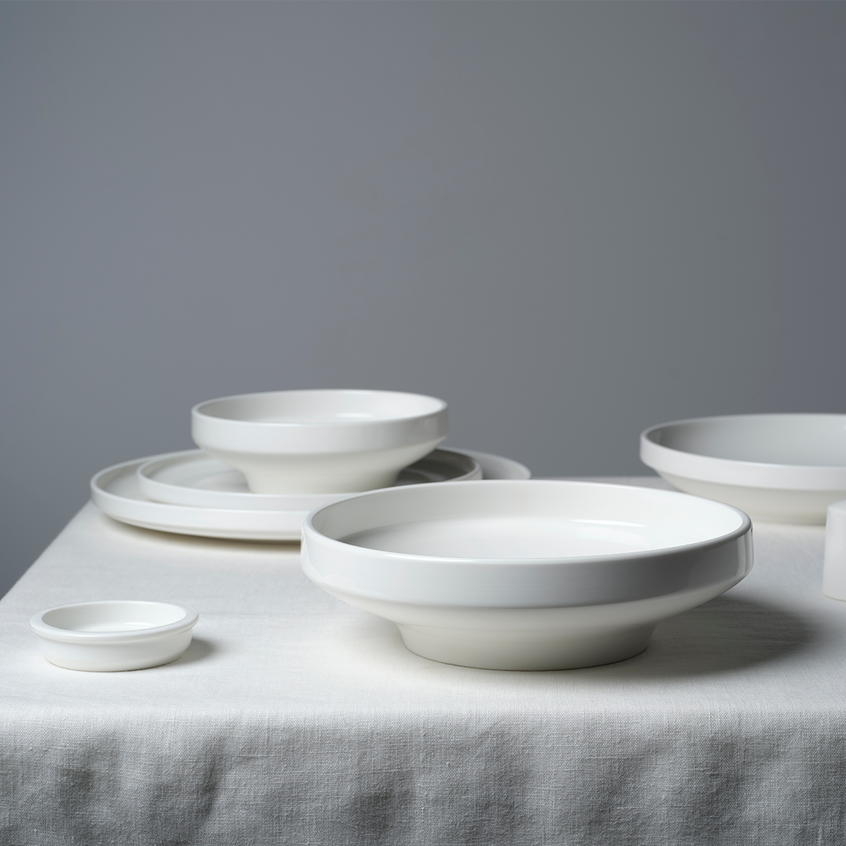 TABLEKRAFT CORE WHITE ROUND PLATE WALLED LIP 270x26mm Box of  6 - Hospitality Connect