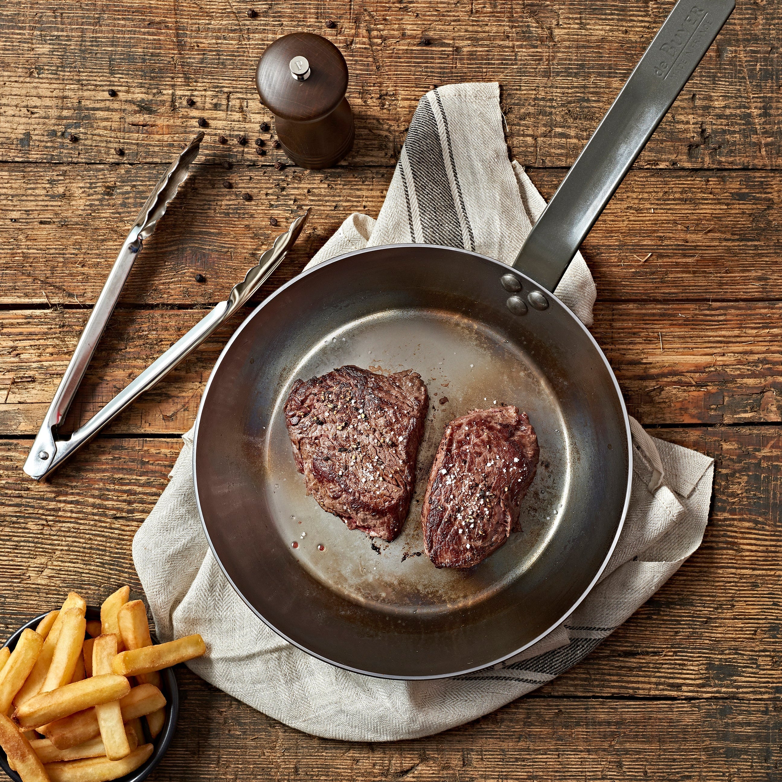 DEBUYER CARBONE PLUS ROUND FRYPAN STEEL 260x40mm - Hospitality Connect