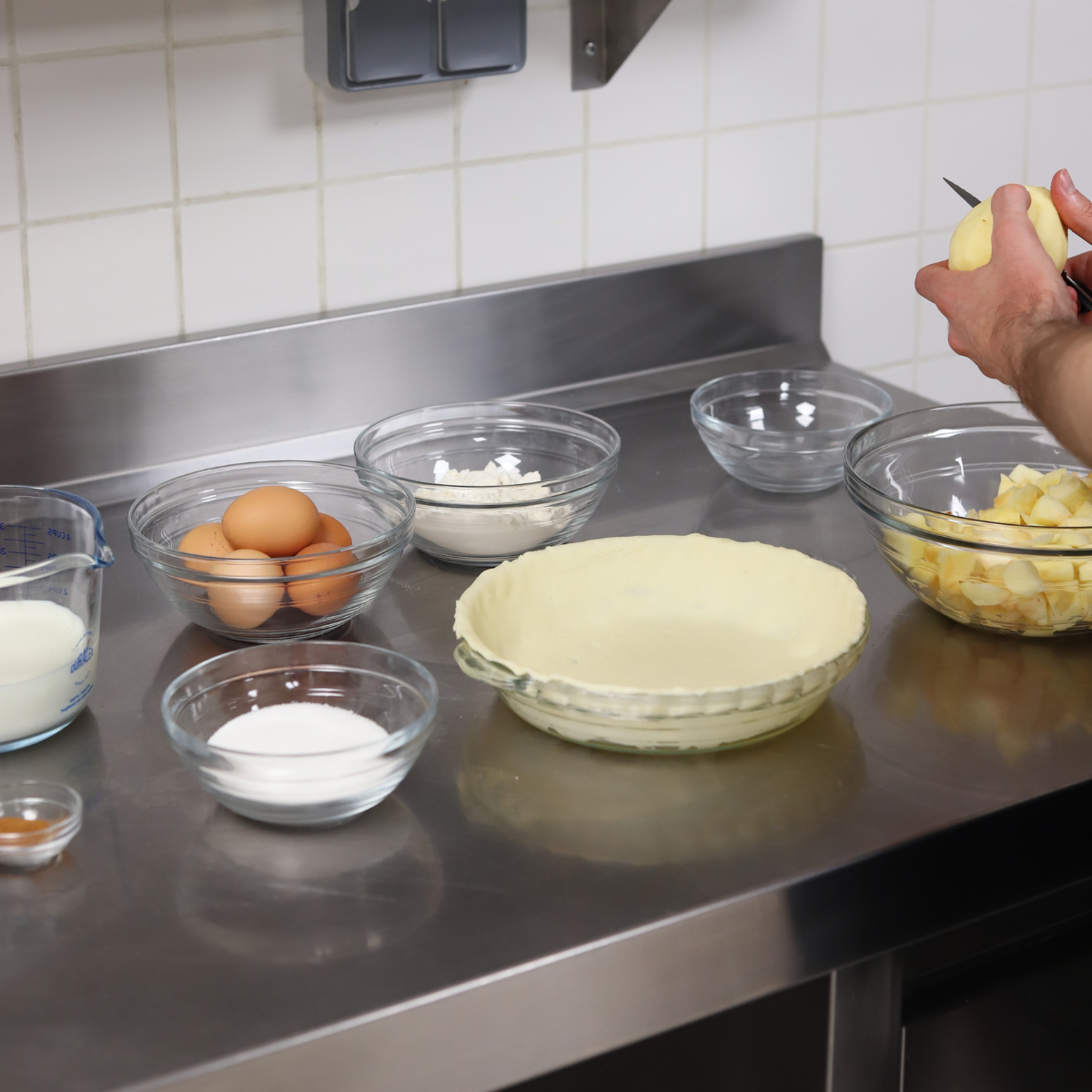 DURALEX GIGOGNE/LYS STACKABLE BOWL 205mm 1.59l CLEAR (2027A) - Hospitality Connect