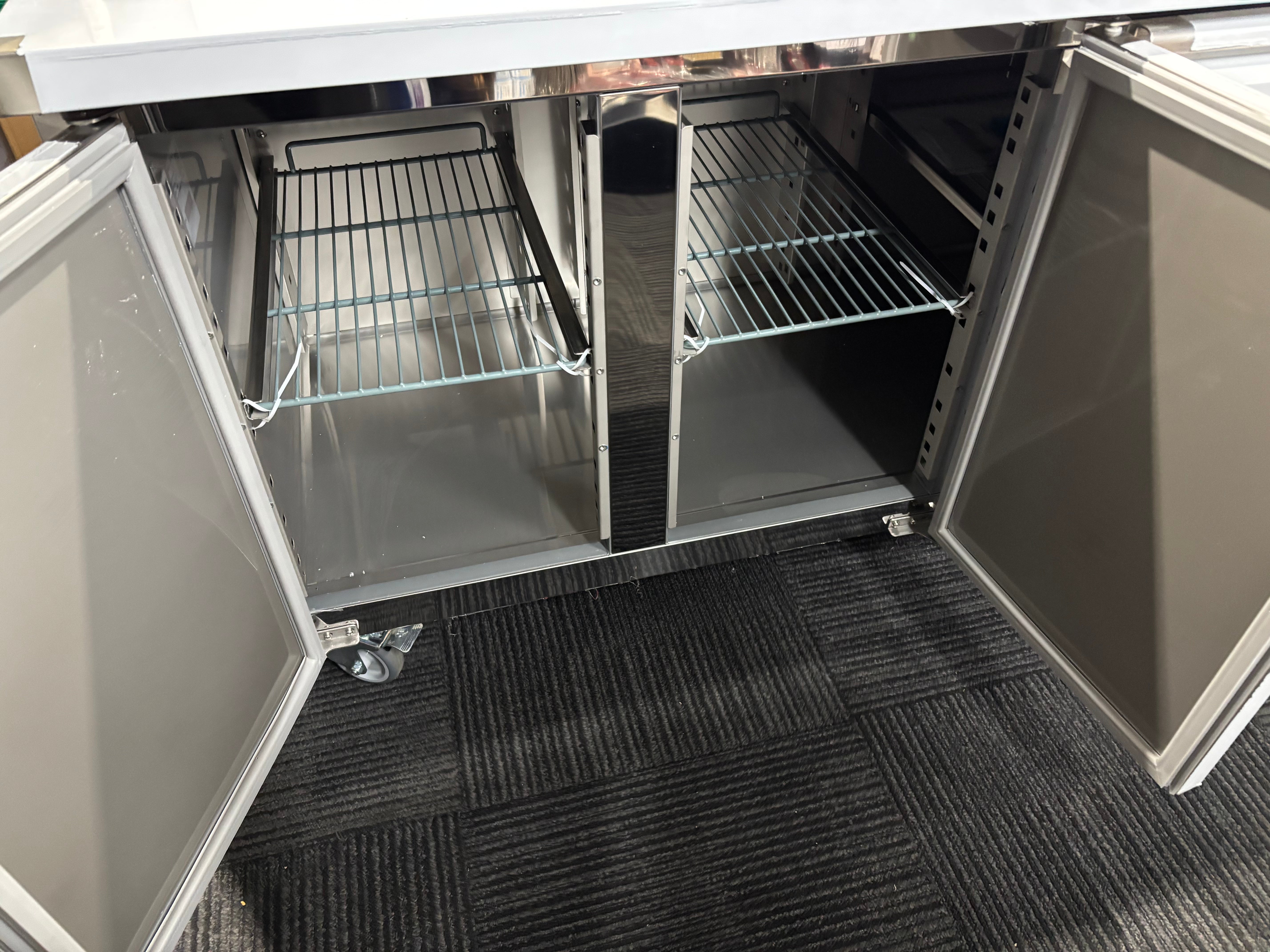 FED-X SS Three Door SandwiCh Counter - XSS7C18S3V. Floor demo