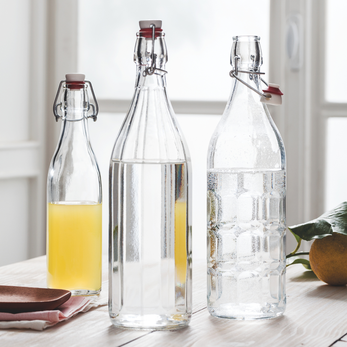 BORMIOLI ROCCO MORESCA BOTTLE 1.0lt WHITE TOP (3.45930) Box of 20 - Hospitality Connect