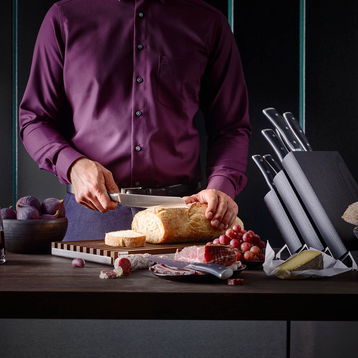 WUSTHOF CLASSIC IKON BLACK DOUBLE SERRATED BREAD KNIFE 230mm - Hospitality Connect